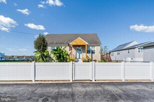 6934 River Drive Rd in Edgemere, MD - Building Photo