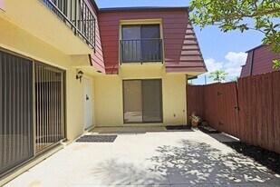 12360 Woodrose Ct in Ft. Myers, FL - Building Photo