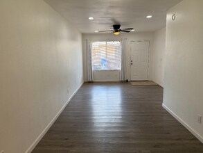 2028 W Lawrence Rd in Phoenix, AZ - Building Photo - Building Photo