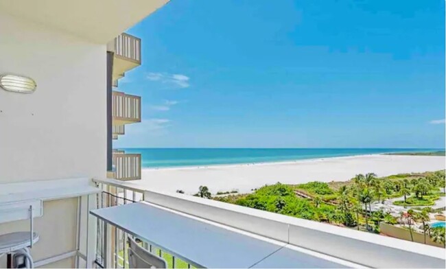 58 N Collier Blvd, Unit 210 in Marco Island, FL - Building Photo - Building Photo