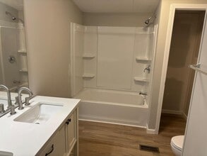 104 Patricia Ann Dr in Elizabethton, TN - Building Photo - Building Photo