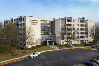 Residences at Pleasant Ridge in Owings Mills, MD - Foto de edificio - Building Photo