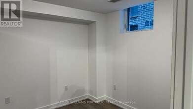 172 Clonmore Dr in Toronto, ON - Building Photo - Building Photo