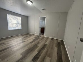 4829 Wilkinson Way in Tampa, FL - Building Photo - Building Photo