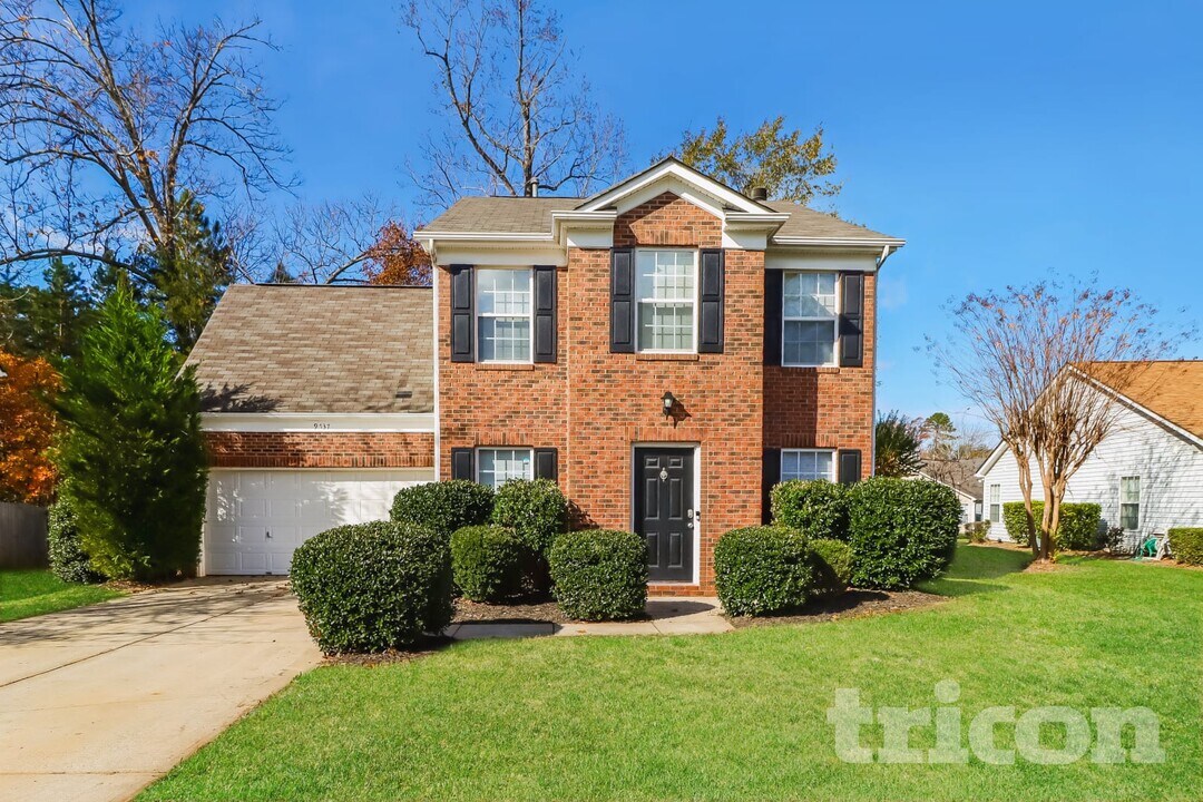 9737 Aviary Hill Way in Charlotte, NC - Building Photo