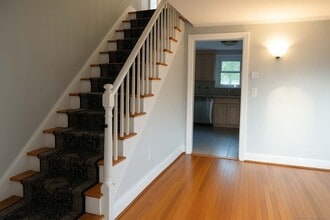 112 N Main St in West Hartford, CT - Building Photo - Building Photo