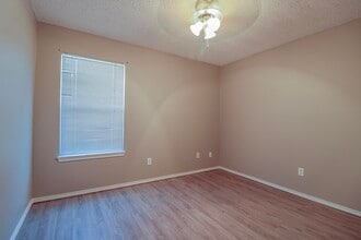 2407 87th St in Lubbock, TX - Building Photo - Building Photo