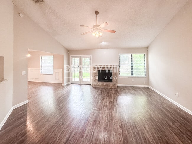 3847 English Colony Dr N in Jacksonville, FL - Building Photo - Building Photo