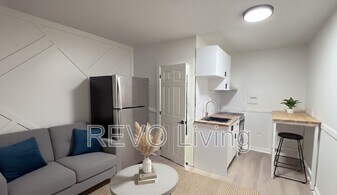 151 Colborne St in Kingston, ON - Building Photo