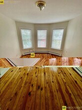 60 Pleasant St, Unit 3 in Cambridge, MA - Building Photo - Building Photo