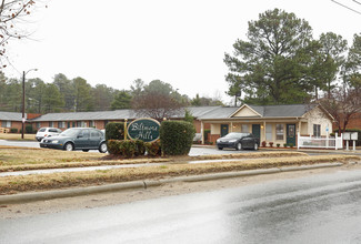 Biltmore Hills Apartments in Raleigh, NC - Foto de edificio - Building Photo