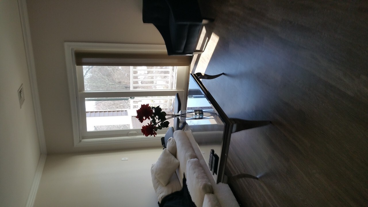 244 Washington St in Easton, MA - Building Photo