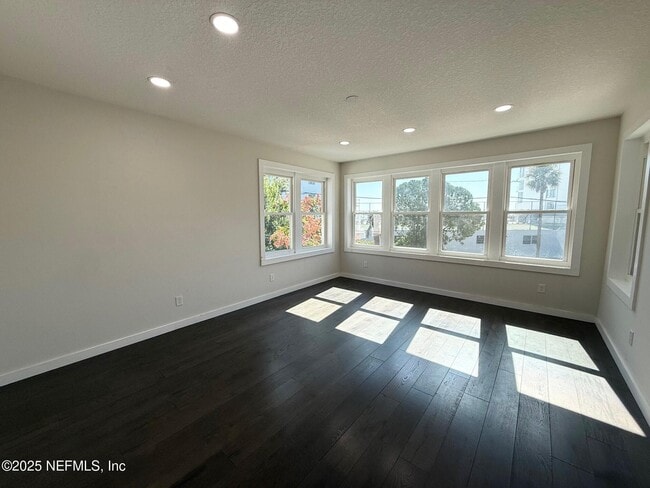 1733 Memorial Park Terrace in Jacksonville, FL - Building Photo - Building Photo