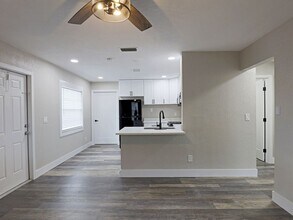 14181 Old Olga Rd in Ft. Myers, FL - Building Photo - Building Photo