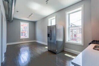 1711 S Carpenter St in Chicago, IL - Building Photo - Building Photo
