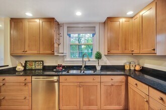 25 Allen Ave in Newton, MA - Building Photo - Building Photo