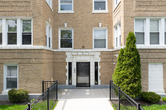 4904 N Drake Ave in Chicago, IL - Building Photo - Building Photo