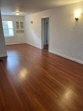 242 Grant St in Healdsburg, CA - Building Photo - Building Photo