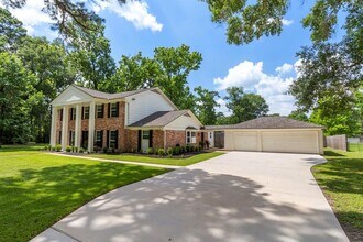 4010 Briar St in Magnolia, TX - Building Photo - Building Photo
