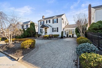 608 Corlies Ave in Allenhurst, NJ - Building Photo - Building Photo