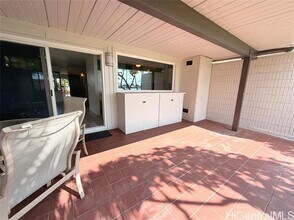 125 Koko Isle Cir in Honolulu, HI - Building Photo - Building Photo