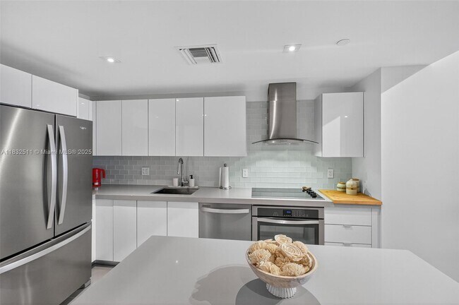 1600 NE 1st Ave in Miami, FL - Building Photo - Building Photo