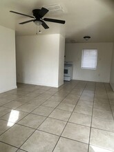 2429 Canal St-Unit -Unit 1 in Ft. Myers, FL - Building Photo - Building Photo