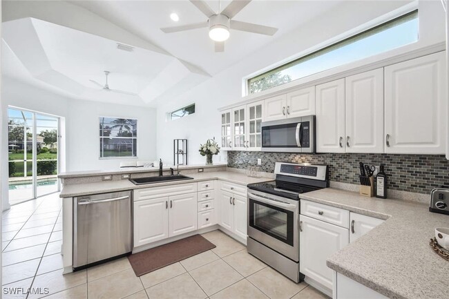8710 Ibis Cove Cir in Naples, FL - Foto de edificio - Building Photo