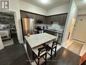 1280 Gordon St in Guelph, ON - Building Photo - Building Photo