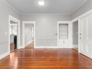 40 W Central St in Natick, MA - Building Photo - Building Photo