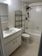 5719 SW 72nd St in Miami, FL - Building Photo - Building Photo