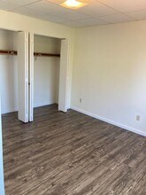 2082 Monroe Ave in North Bend, OR - Building Photo - Building Photo