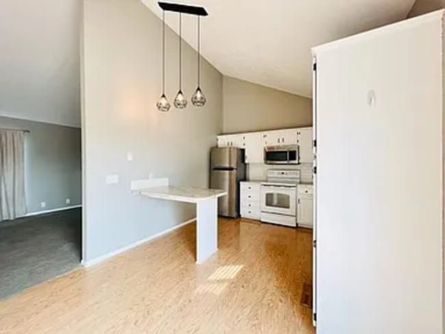 6714 N 110th Ave in Omaha, NE - Building Photo - Building Photo