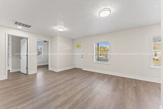 704 Willow Branch Ave in Jacksonville, FL - Building Photo - Building Photo