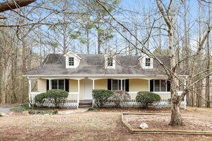 599 Old Villa Rica Rd in Dallas, GA - Building Photo