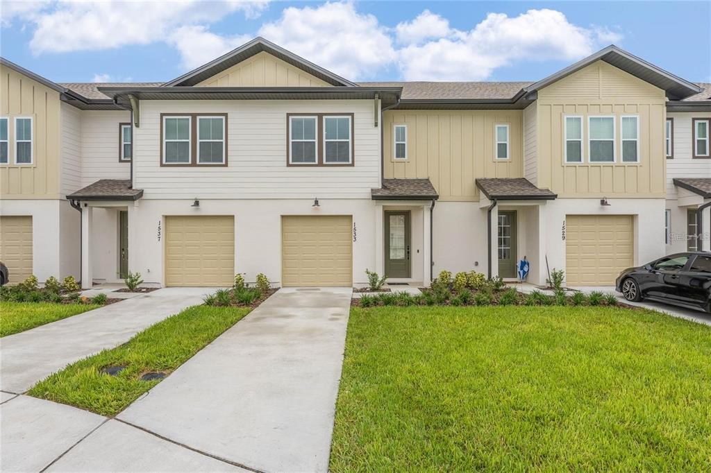 1533 Discovery St in Davenport, FL - Building Photo