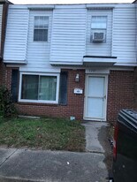 3247 Saxon Pl in Virginia Beach, VA - Building Photo