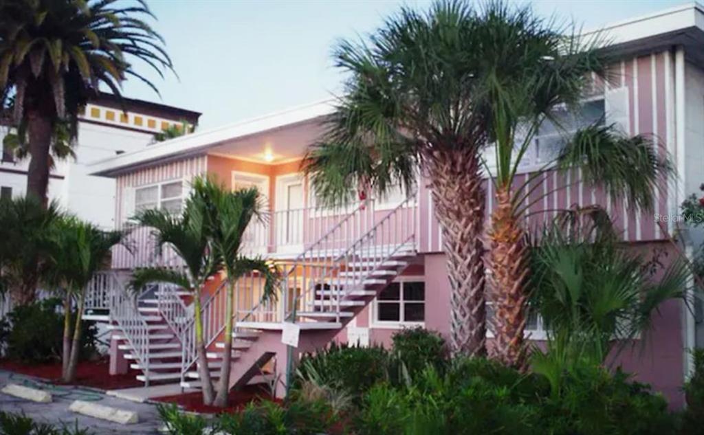 3675 Gulf Blvd in St Pete Beach, FL - Building Photo