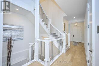 15 Arbourvale Common in St Catharines, ON - Building Photo - Building Photo