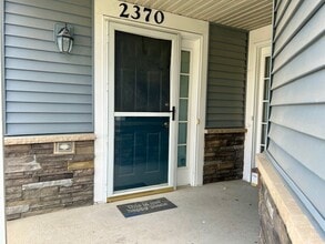 2370 Overlook Ct in Naperville, IL - Building Photo - Building Photo
