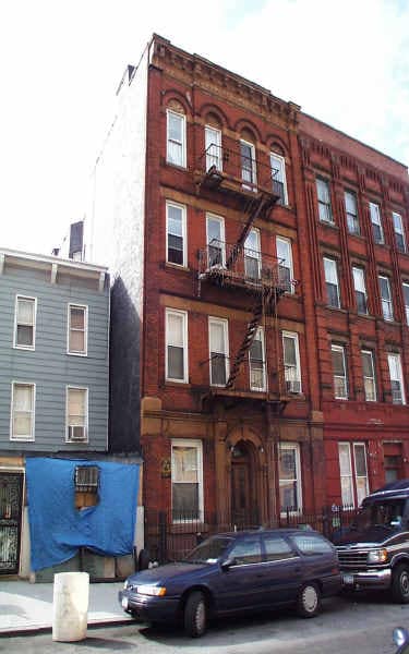 310 E 151st St in Bronx, NY - Building Photo