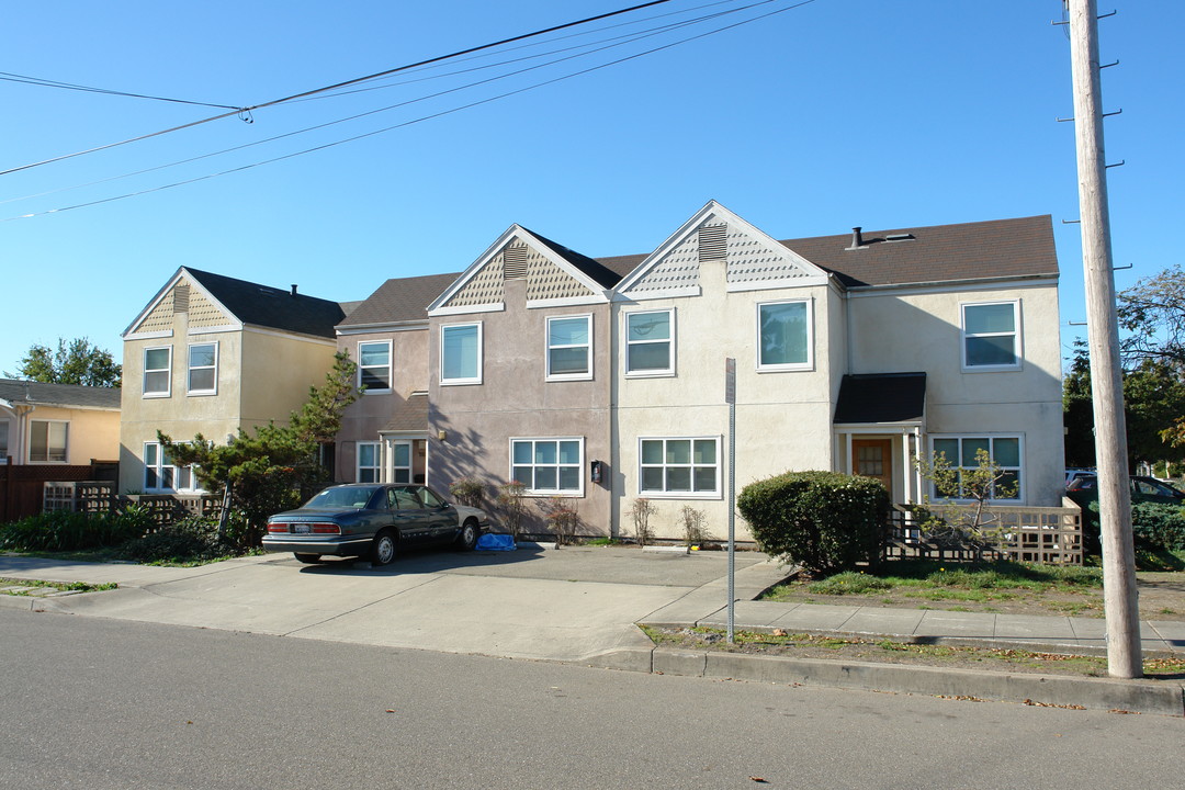 1500-1504 8th St in Berkeley, CA - Building Photo