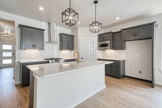 501 NW 175th St in Edmond, OK - Building Photo - Building Photo