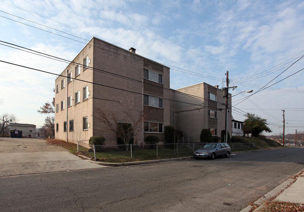 4907 A St SE in Washington, DC - Building Photo