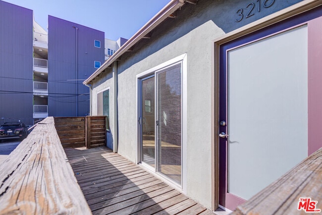 property at 3216 Bellevue Ave