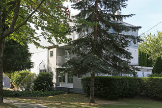 1885 McLean Dr in Vancouver, BC - Building Photo - Building Photo