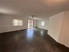 3028 SW 50th St in Fort Lauderdale, FL - Building Photo - Building Photo