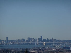 9 Alta Ave in Piedmont, CA - Foto de edificio - Building Photo