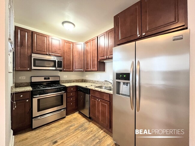 4910 N Hoyne Ave in Chicago, IL - Building Photo - Building Photo
