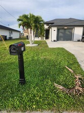 255 SW 4th St in Cape Coral, FL - Building Photo - Building Photo